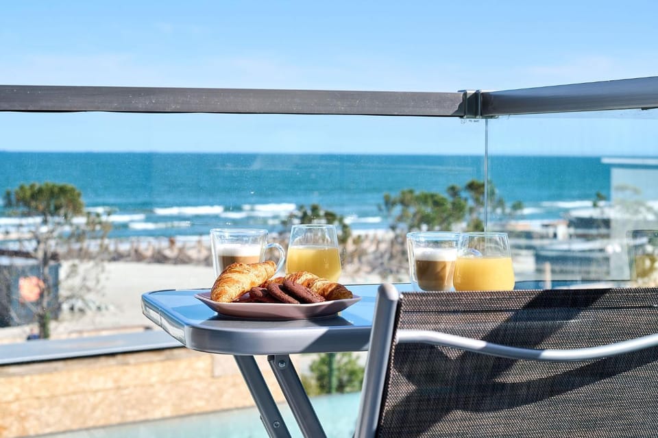 Day, Natural landscape, View (from property/room), Balcony/Terrace, Sea view