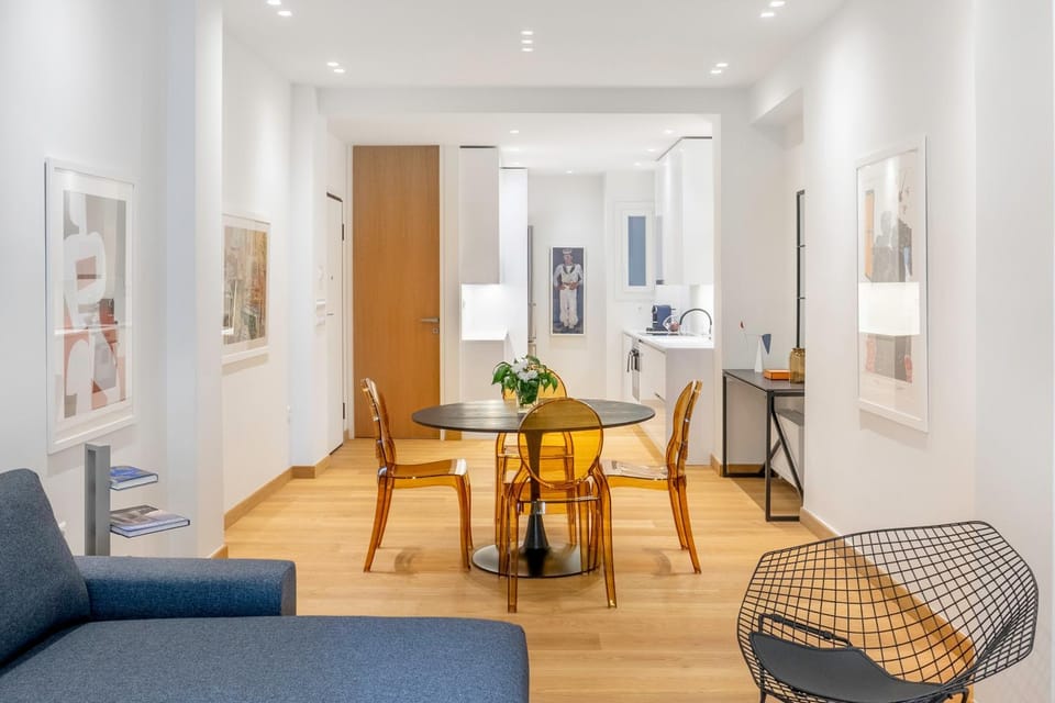 Living room, Seating area, Dining area
