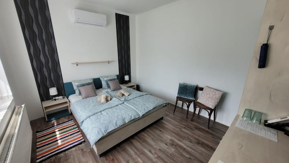 Gyöngyike Apartmanház Vonyarcvashegy Apartment in Hungary