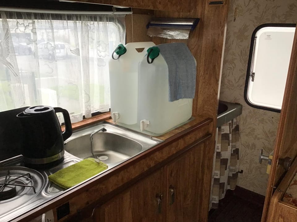 VINTAGE CARAVANE Campground/ 
RV Resort in Hauts-de-France