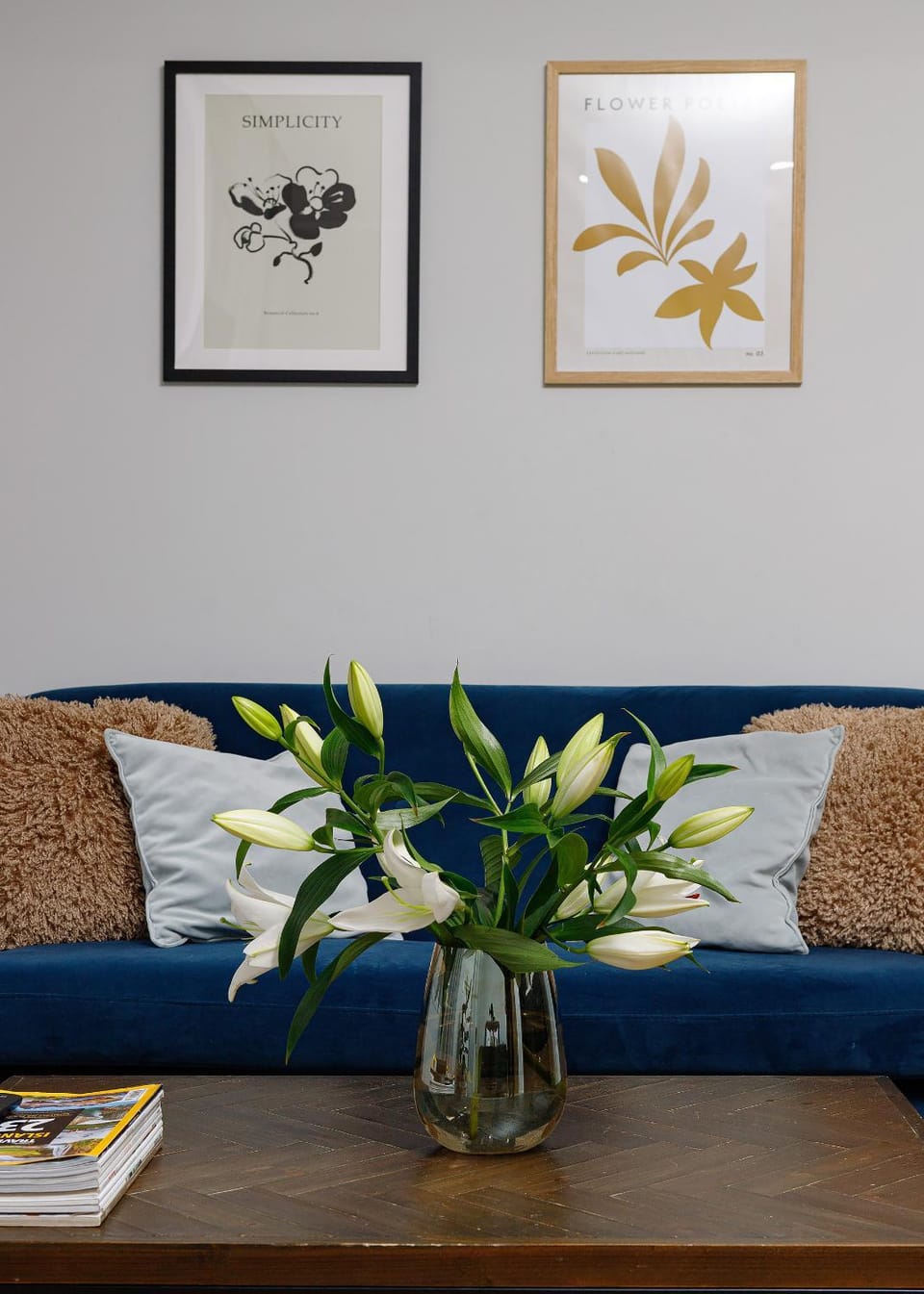 Living room, Decorative detail, Seating area