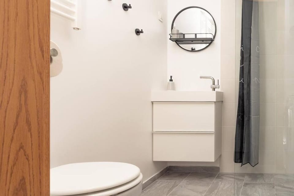 Ljubljana studio with FREE parking, Washer & Dryer Apartment in Ljubljana