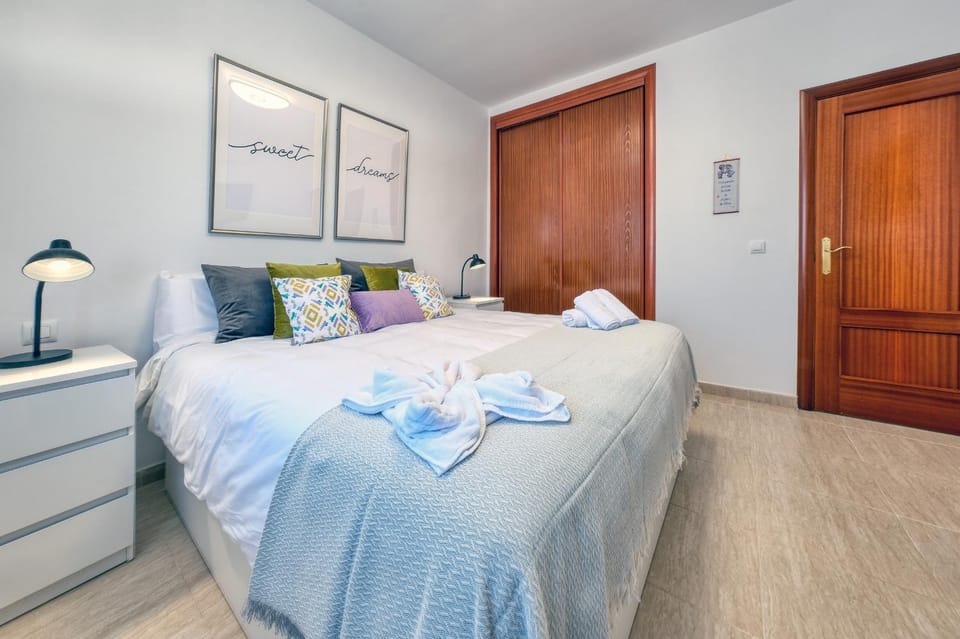 Bed, Bedroom, wardrobe