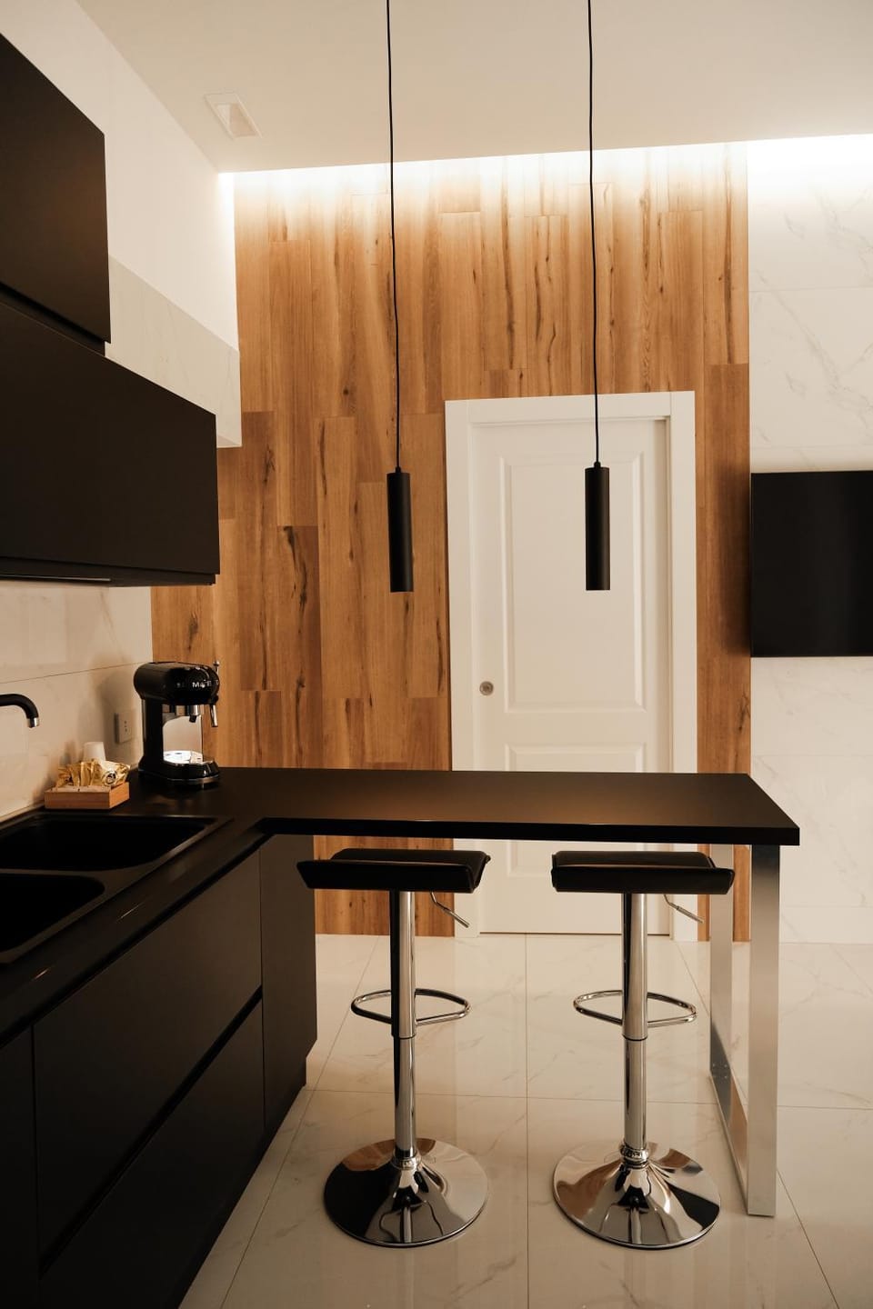 Coffee/tea facilities, Kitchen or kitchenette, minibar, oven, toaster, kitchen