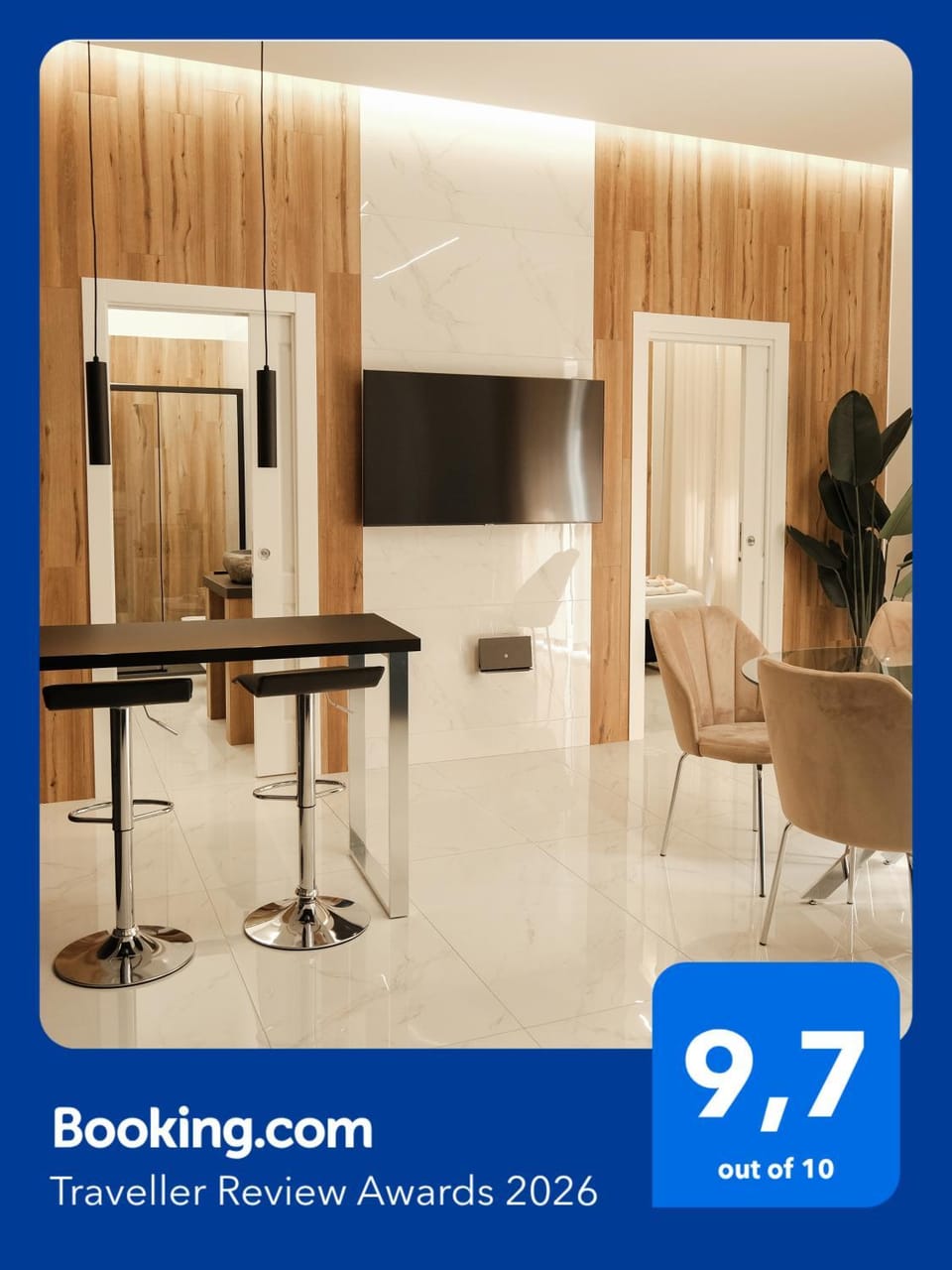 Communal lounge/ TV room, TV and multimedia, Evening entertainment, Text overlay, kitchen, kitchen