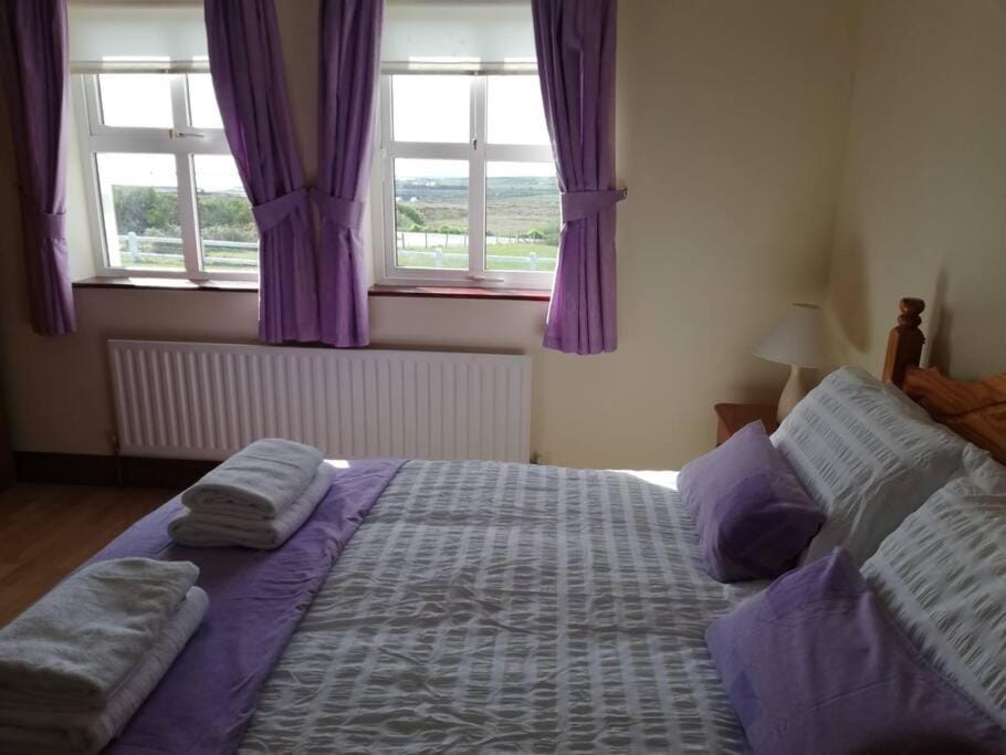 Cozy 6 Bedroom house with spectacular views House in County Mayo