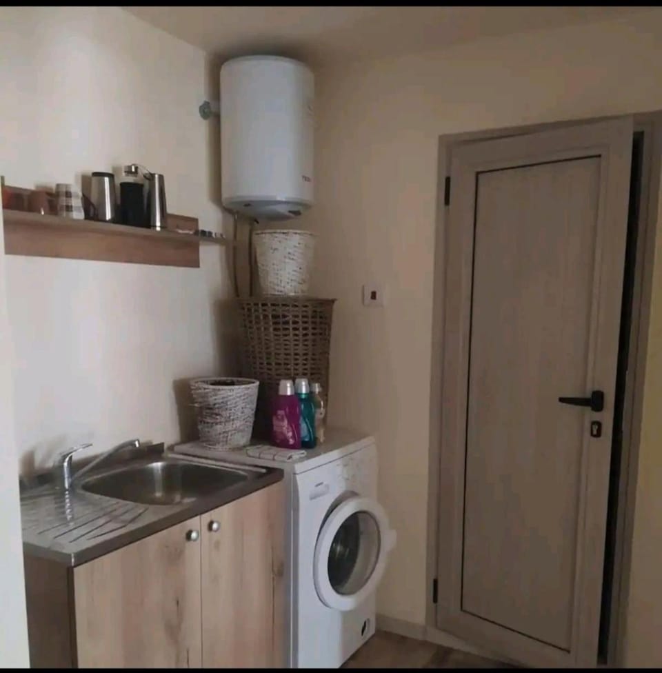 Студио до морето Apartment in Burgas
