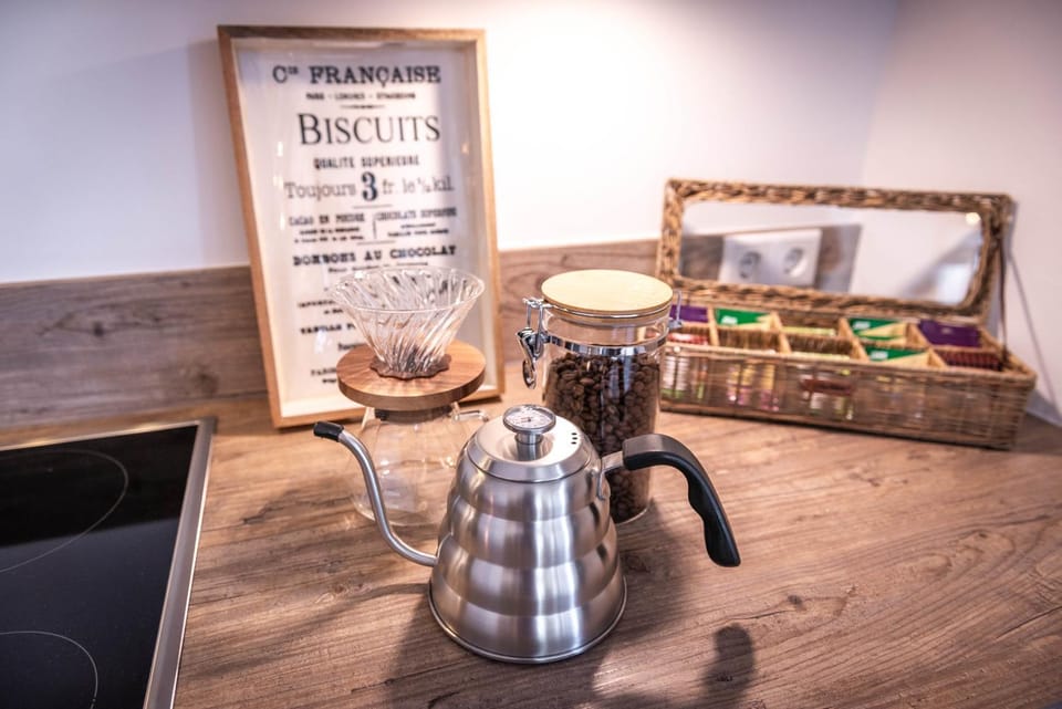 Coffee/tea facilities, Kitchen or kitchenette