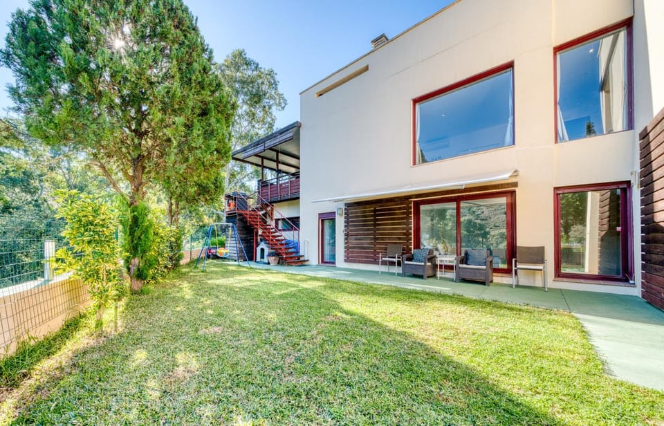 Property building, Garden