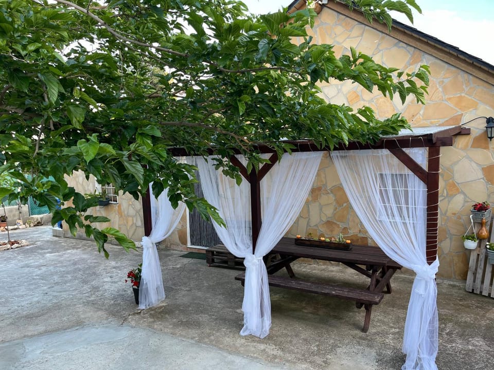 Casita rural con piscina House in Catalonia