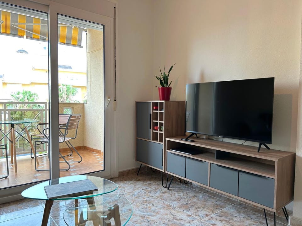 Communal lounge/ TV room, TV and multimedia