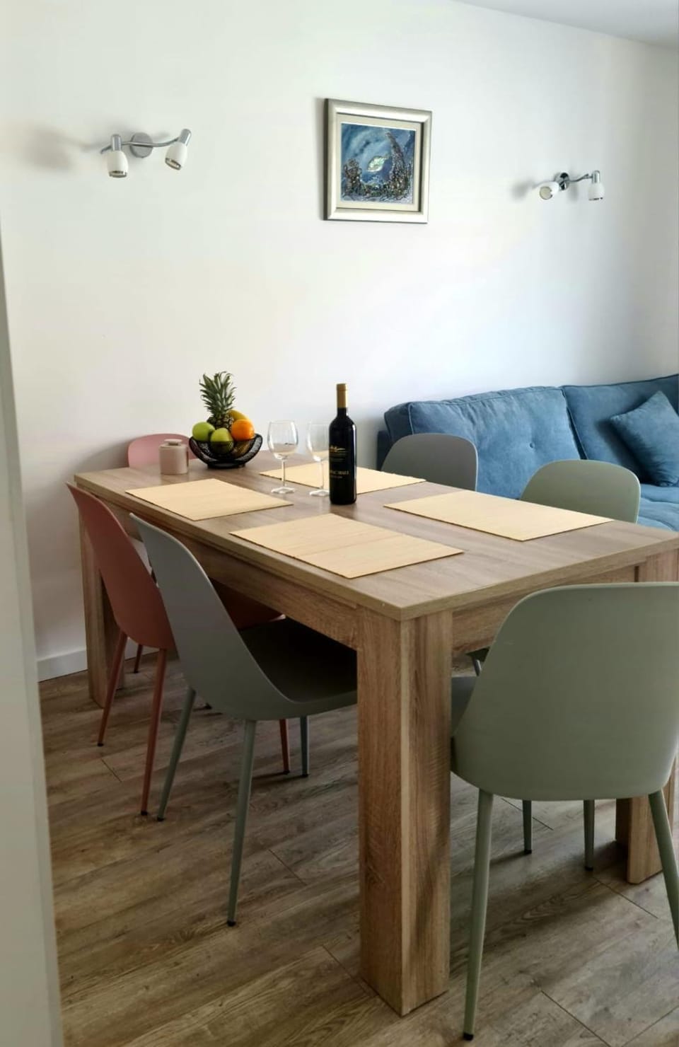 Living room, Dining area