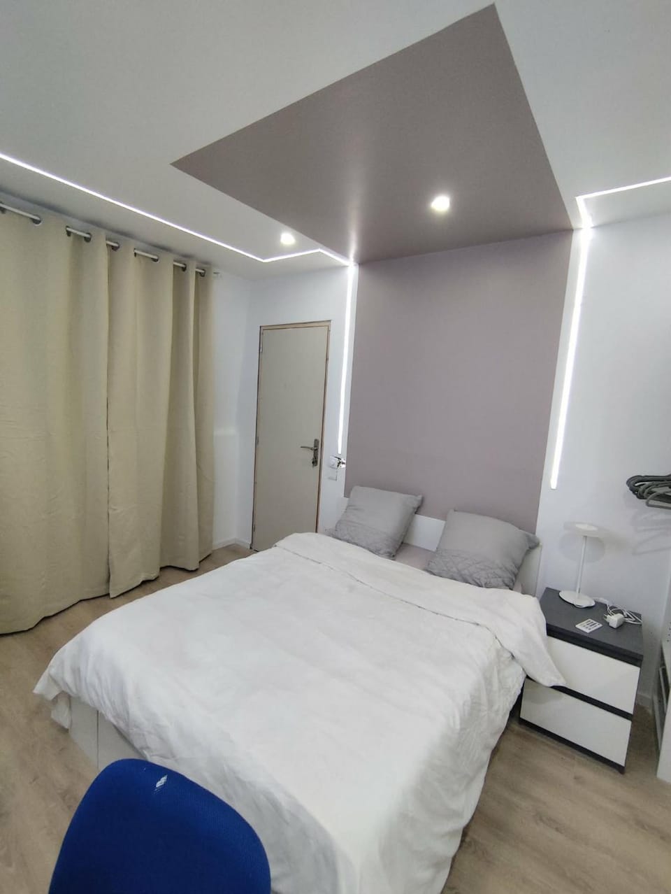 Chambre privé dans une maison avec terrasse et jardin salles de bain partagées Vacation rental in Lille