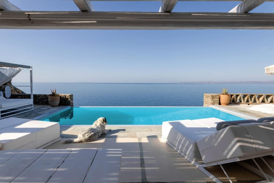 Patio, Day, View (from property/room), Balcony/Terrace, Seating area, Pool view, Sea view, Swimming pool, sunbed