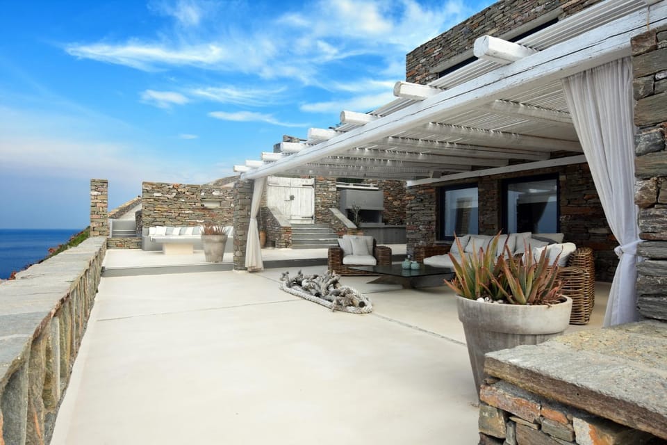 Property building, Day, View (from property/room), Balcony/Terrace, Seating area, Sea view