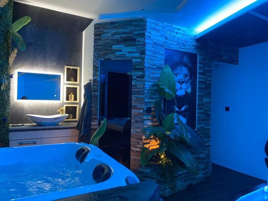 Hot Tub
