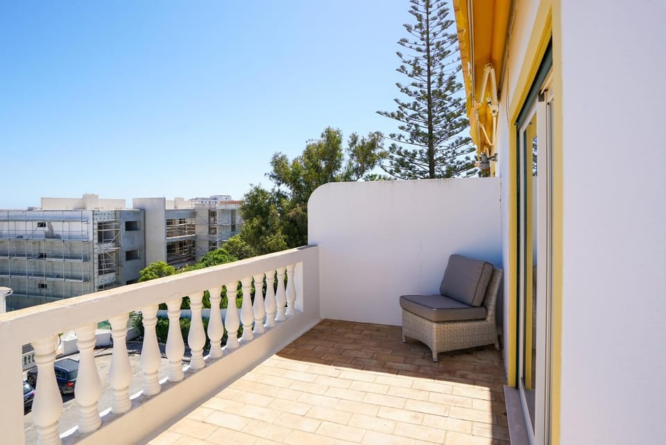 Ramalhete panoramic view apartment Apartment in Luz