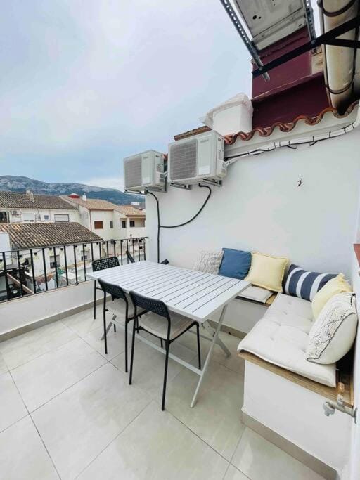 Patio, Balcony/Terrace