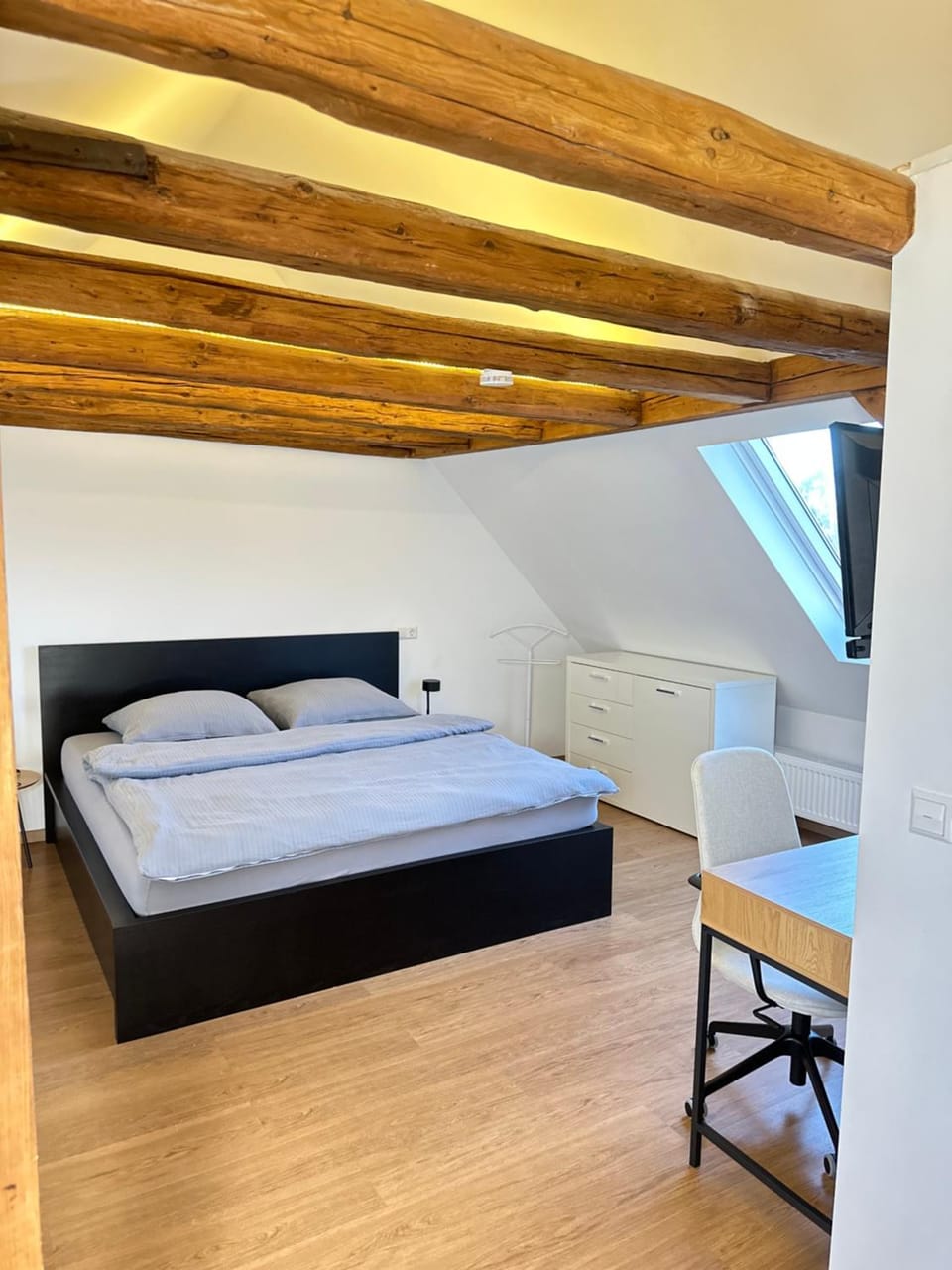 1 Zimmer Wohnung DG mit Klimaanlage und kleinen Balkon Apartment in Baden-Württemberg