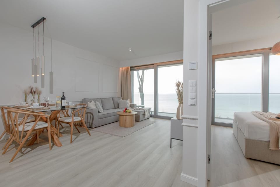 Living room, Dining area, Sea view