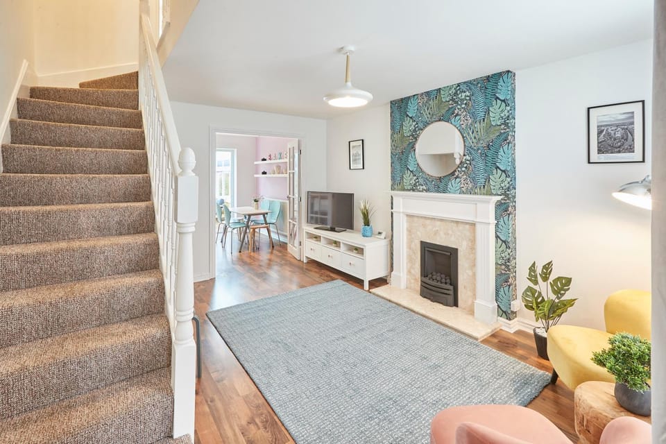 TV and multimedia, Living room, Seating area