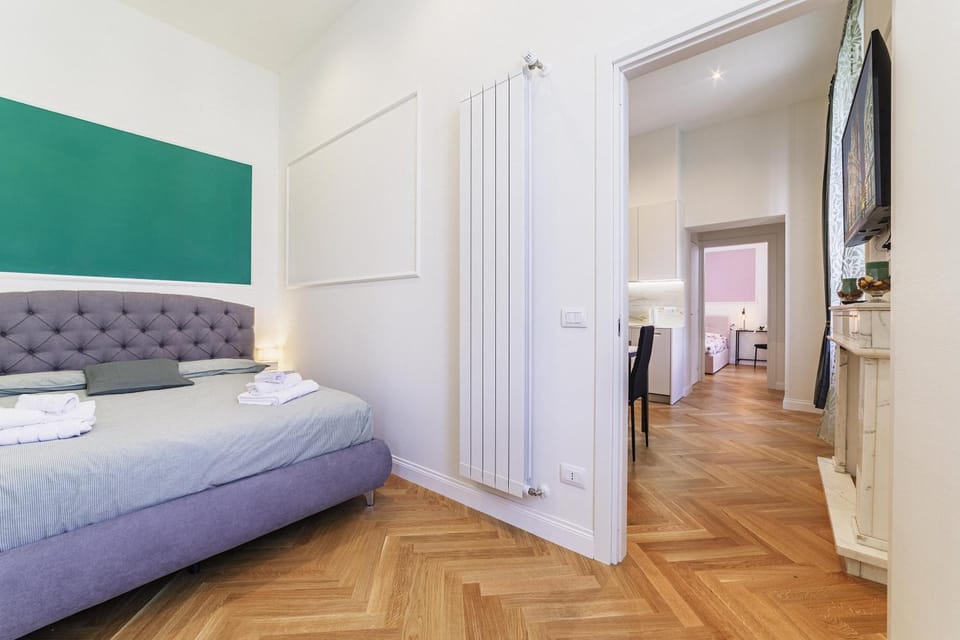 Bed, TV and multimedia, Living room, Bedroom