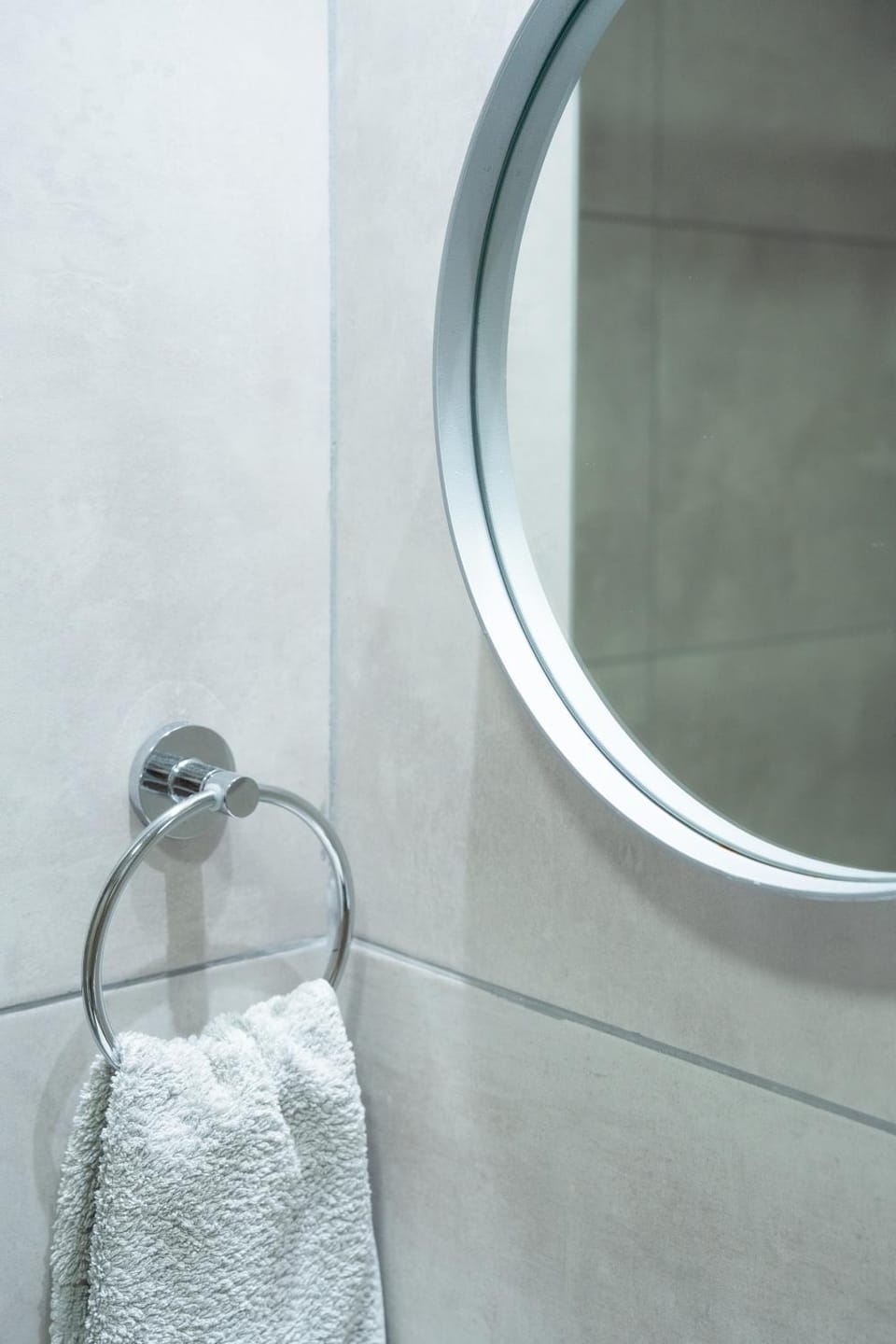 Bathroom, towels