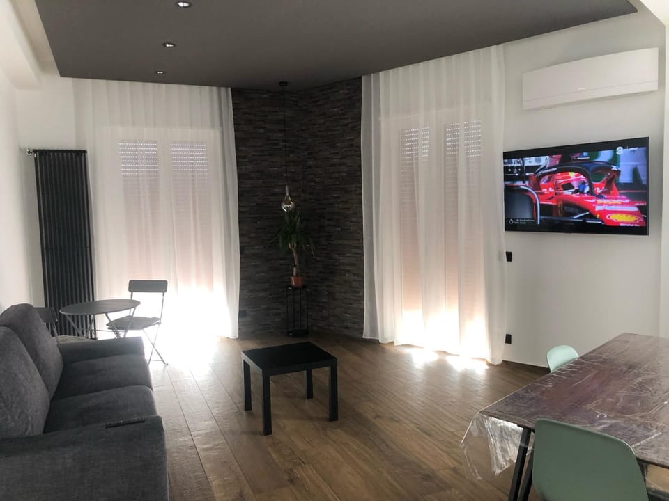 TV and multimedia, Living room, Seating area