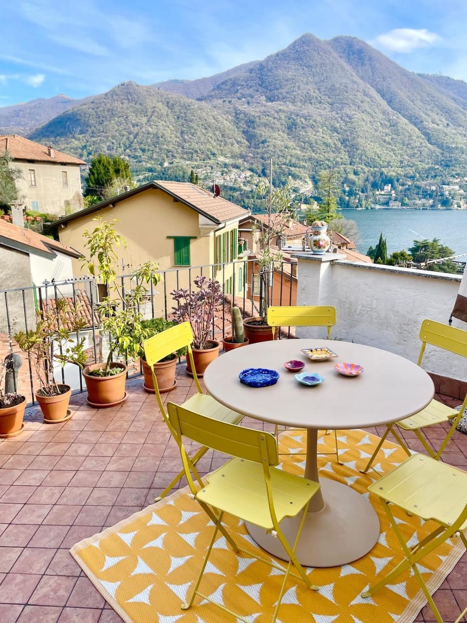 Casa Curiè House in Moltrasio
