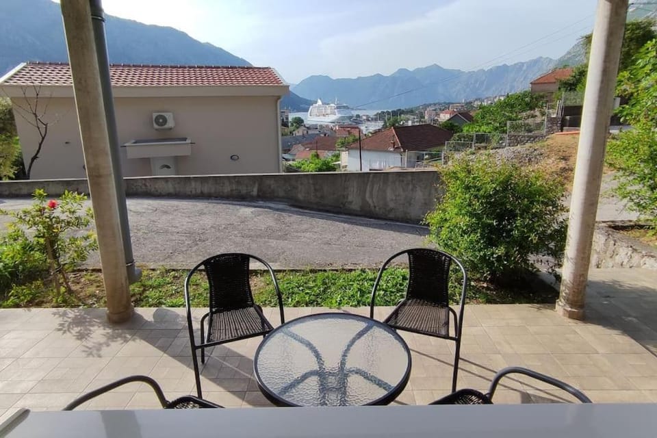 Patio, Natural landscape, View (from property/room), Balcony/Terrace, Mountain view, Sea view