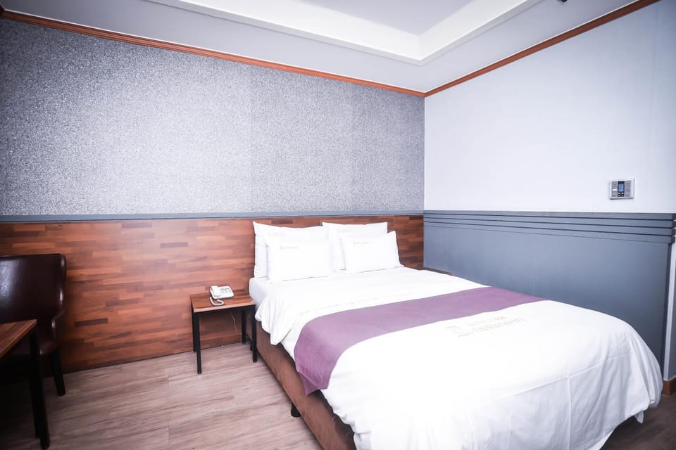 Hotel Noblesse Hotel in Seoul
