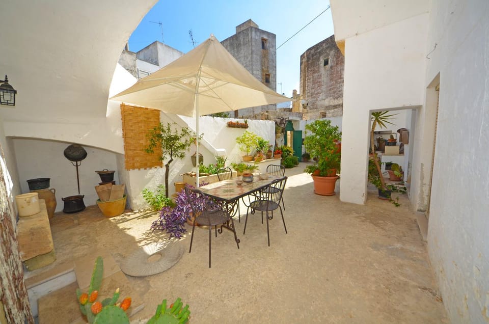 Property building, Internal: Not applicable to any particular room