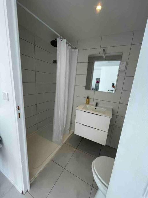 Lumineux logement indépendant de plain-pied Apartment in Saint-Médard-en-Jalles