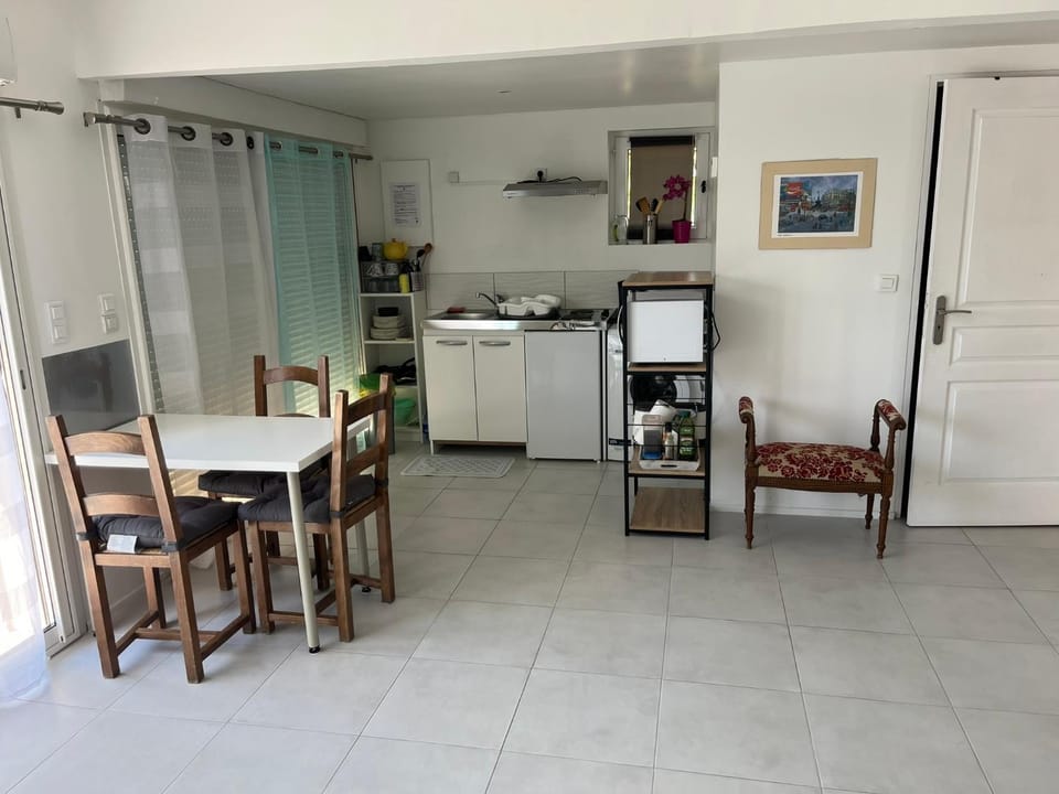 Lumineux logement indépendant de plain-pied Apartment in Saint-Médard-en-Jalles