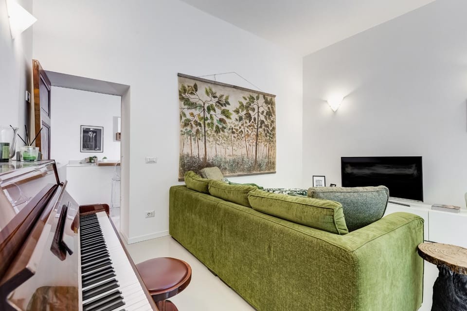 Communal lounge/ TV room, Living room, Evening entertainment