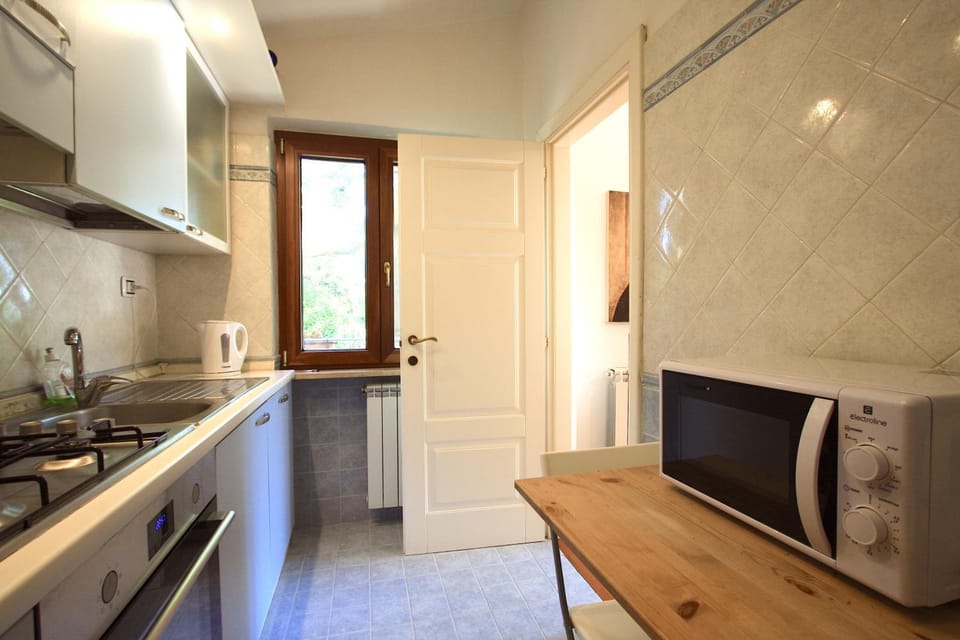Appia Antica 1BR with swimming pool Apartment in Rome