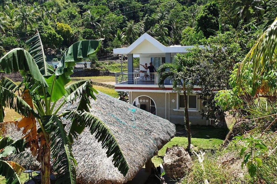 Romytt White House House in Bicol