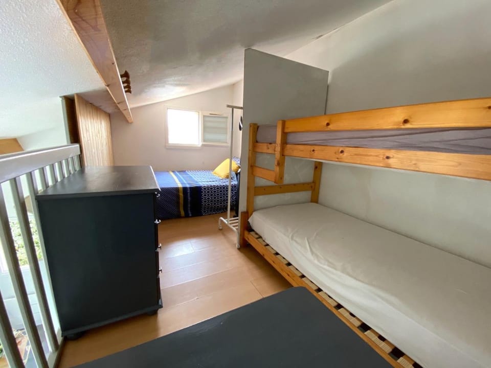 Bed, Photo of the whole room, Bedroom, bunk bed