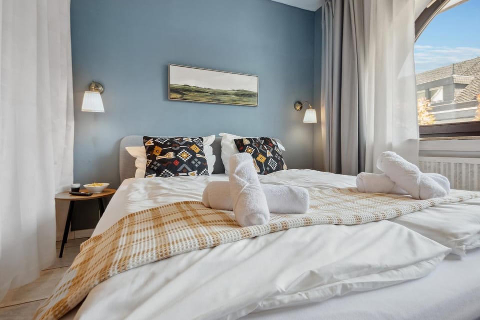 Bed, towels, towels