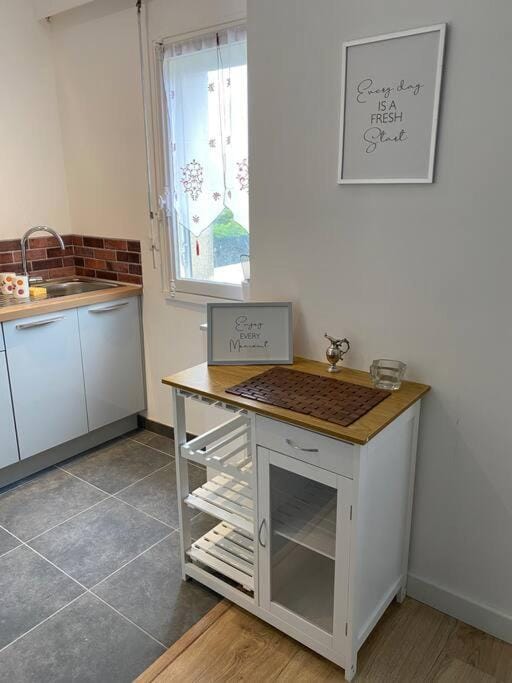 Studio lumineux de 35m2 au cœur de Solesmes Apartment in Pays de la Loire