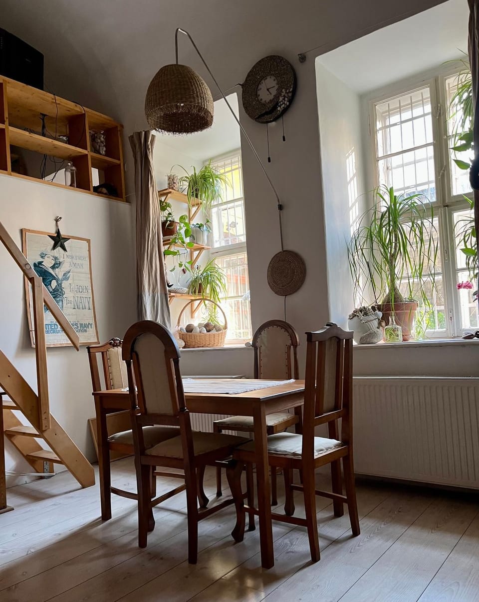 Living room, Dining area