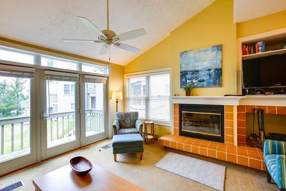 Glen Arbor Vacation Rental w/ Views of Lake! House in Sleeping Bear Dunes