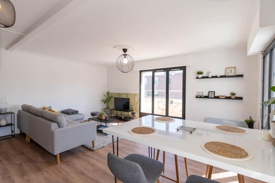 Communal lounge/ TV room, Living room