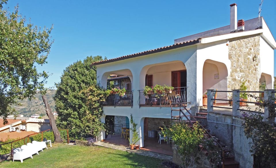Property building, Garden, View (from property/room), Balcony/Terrace, Inner courtyard view