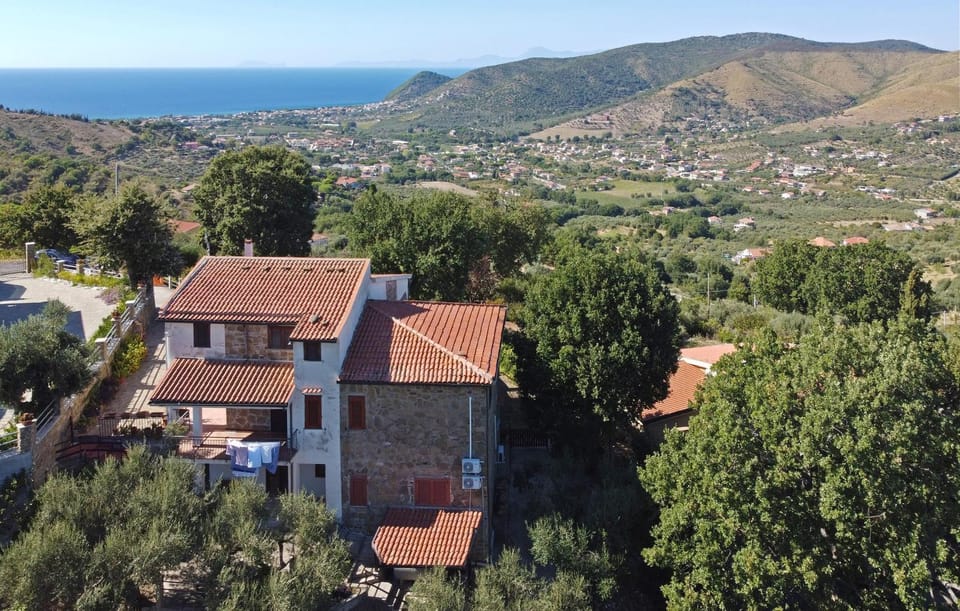 Property building, Bird's eye view, Photo of the whole room, Landmark view, Mountain view, Sea view, Quiet street view