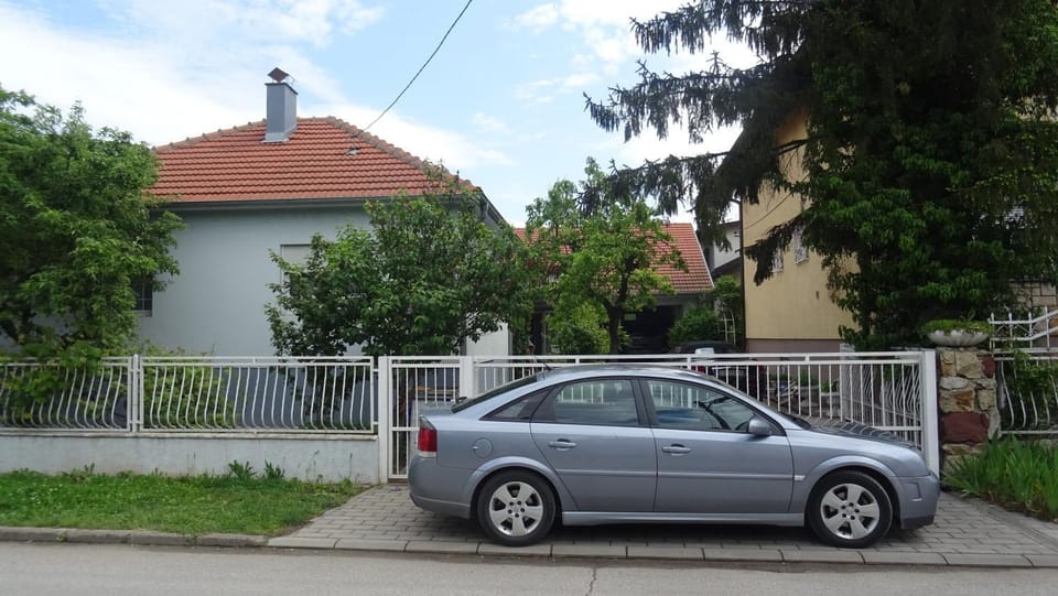 Property building, Day