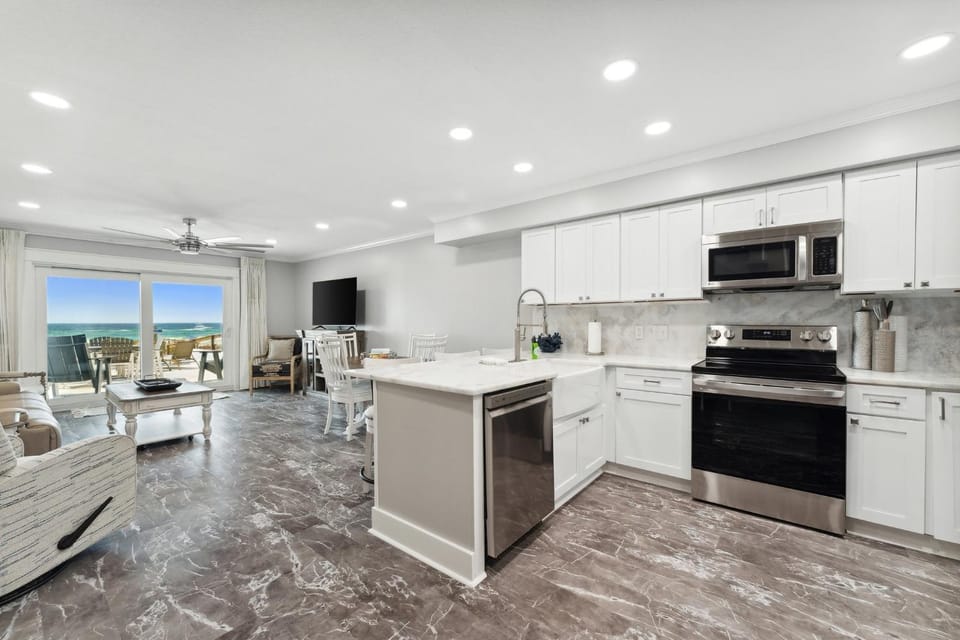 Dolphin View at 8629 Surf Drive by InJoy Vacations House in Lower Grand Lagoon