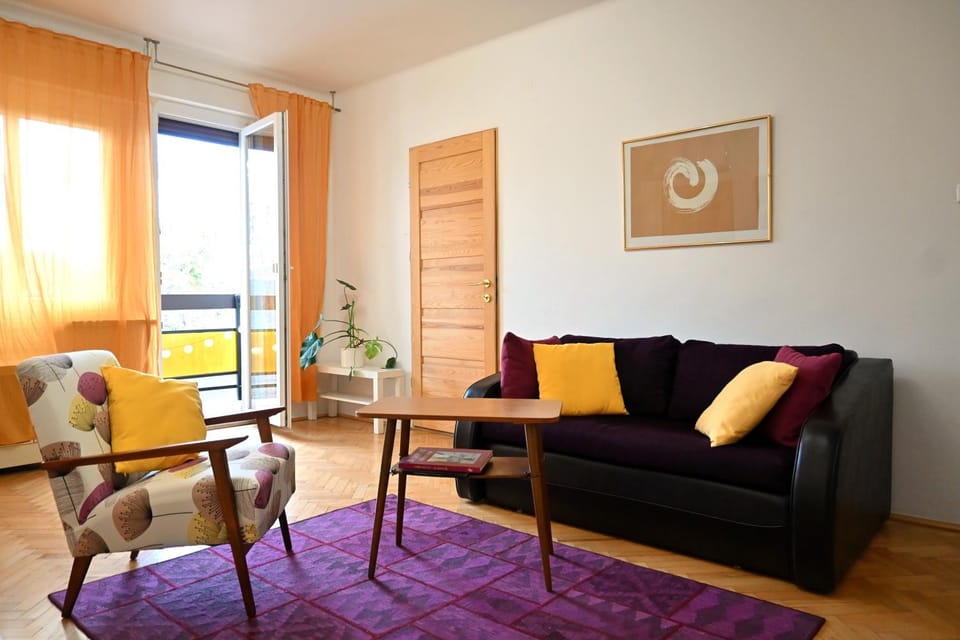 Balcony/Terrace, Living room