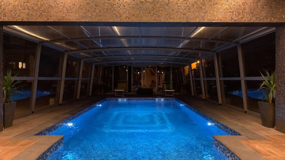Spa and wellness centre/facilities, Swimming pool