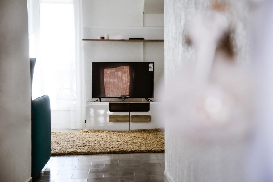 Communal lounge/ TV room, TV and multimedia